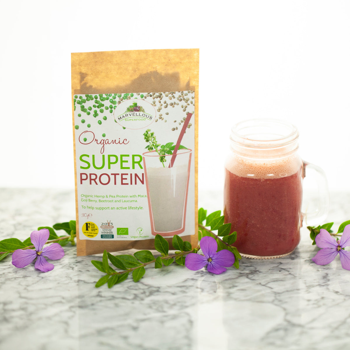Marvellous Superfood Organic Super Protein Powder – pouch and prepared shake